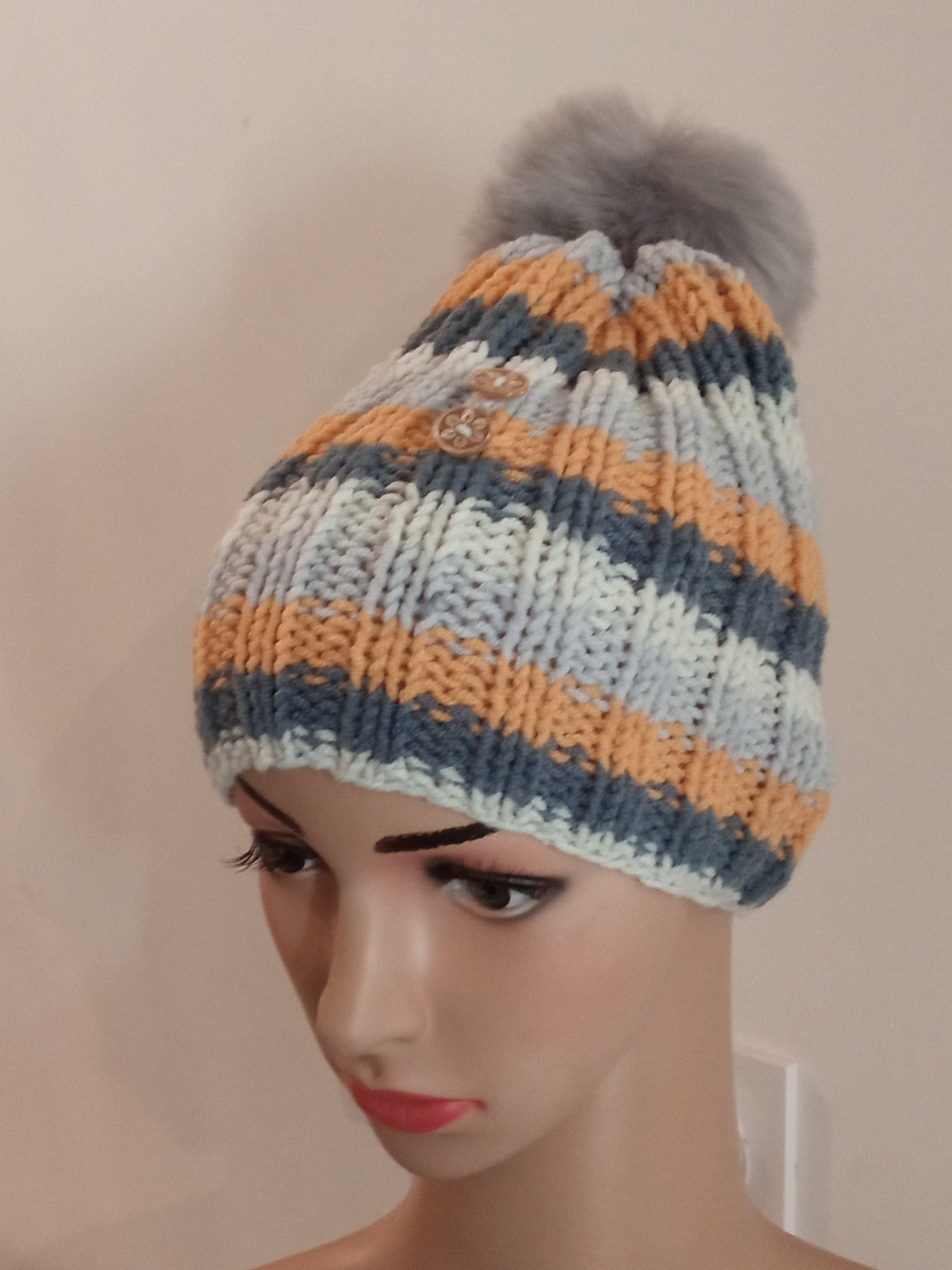BONNET POMPON 3